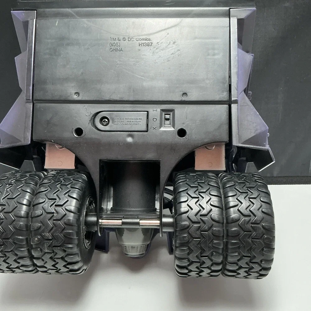 Mattel DC Comics Batman Begins Tumbler electronic vehicle‎ Tested No Missiles